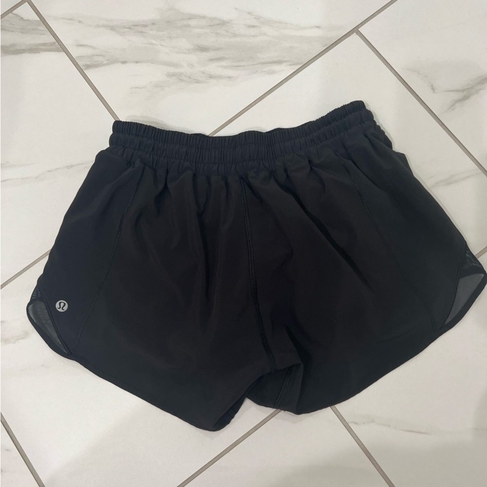 Lululemon Hotty Hot Shorts 4”